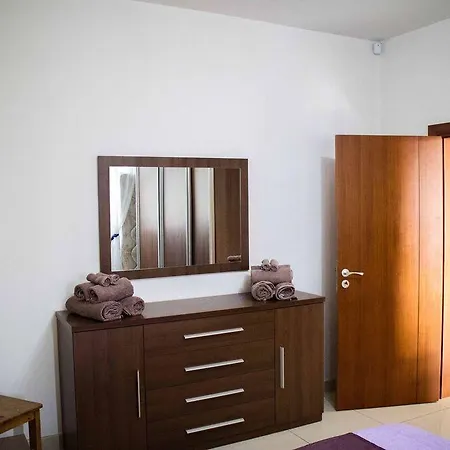 Apartment The Oaks Msida